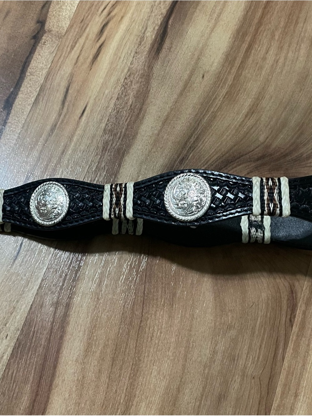 Nocona Womens Black Leather Western Belt with Silver Conchos & Whipstitch - Picture 2 of 14